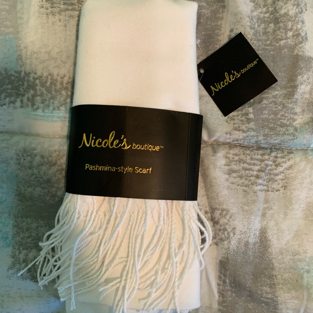 Nicole’s Boutique Pashmina-style Scarf